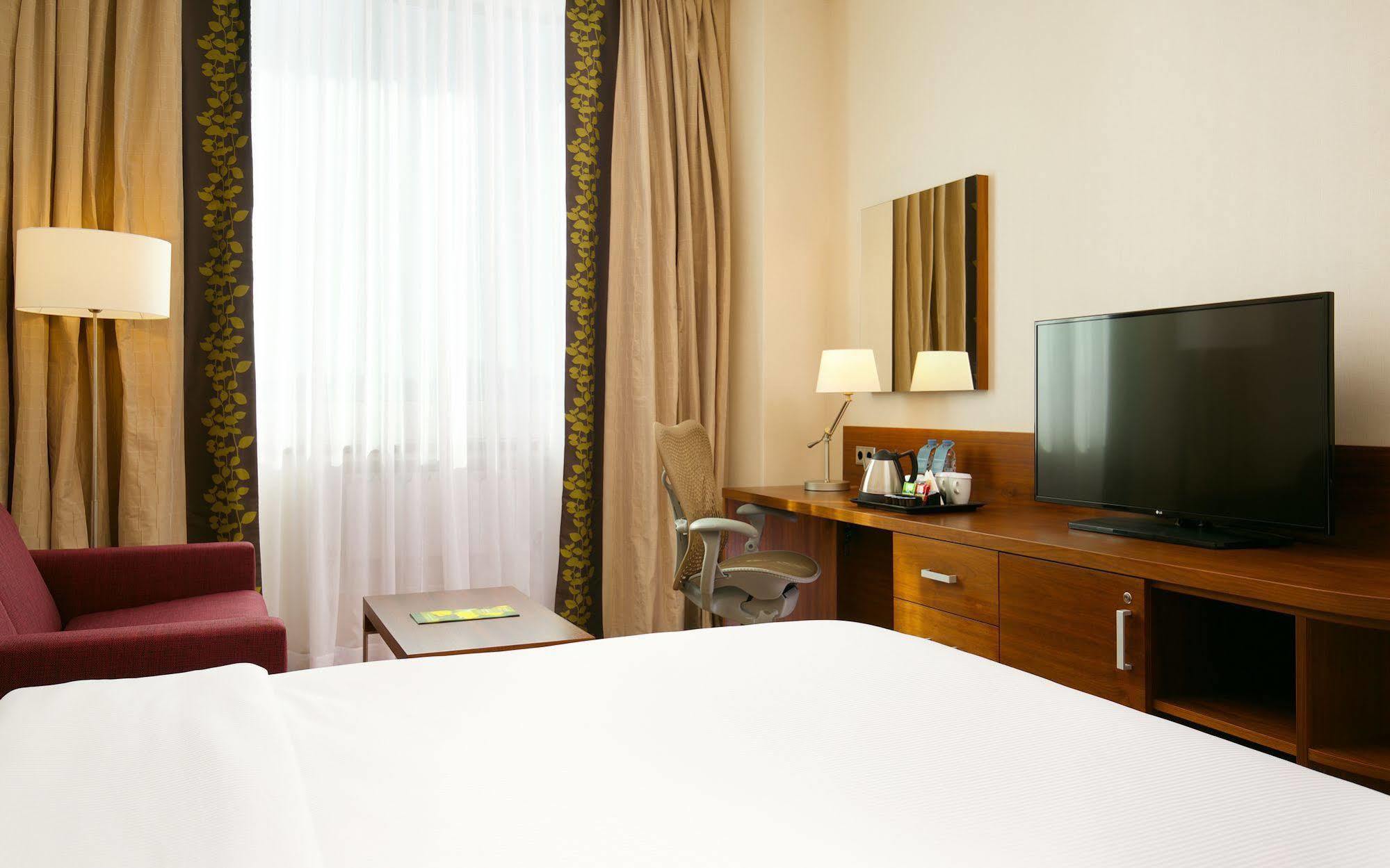 Hilton Garden Inn Wolgograd Buitenkant foto